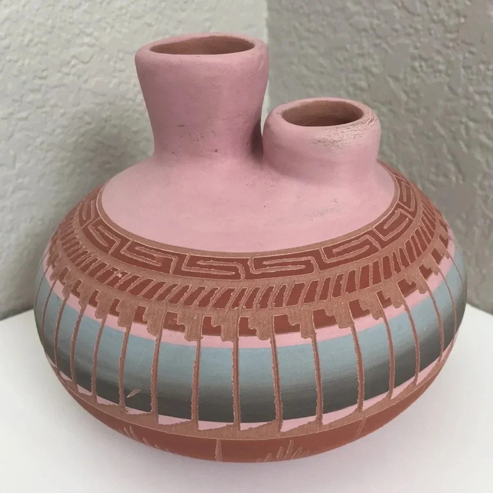 Signed Navajo Double Spout Pottery Vase - Picture 4 of 6